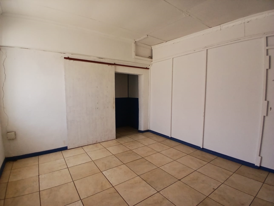 To Let commercial Property for Rent in Kroondal North West